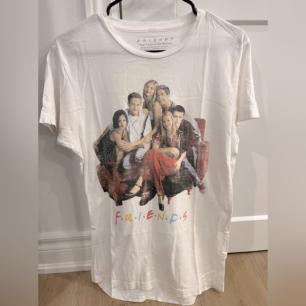 Urban Outfitters Size Small Friends T-shirt